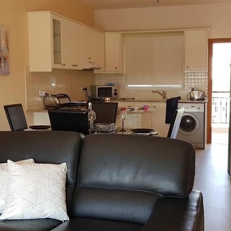Petras Cozy Nest, 1-Bedroom Apt., Paphos-Universal المظهر الخارجي الصورة