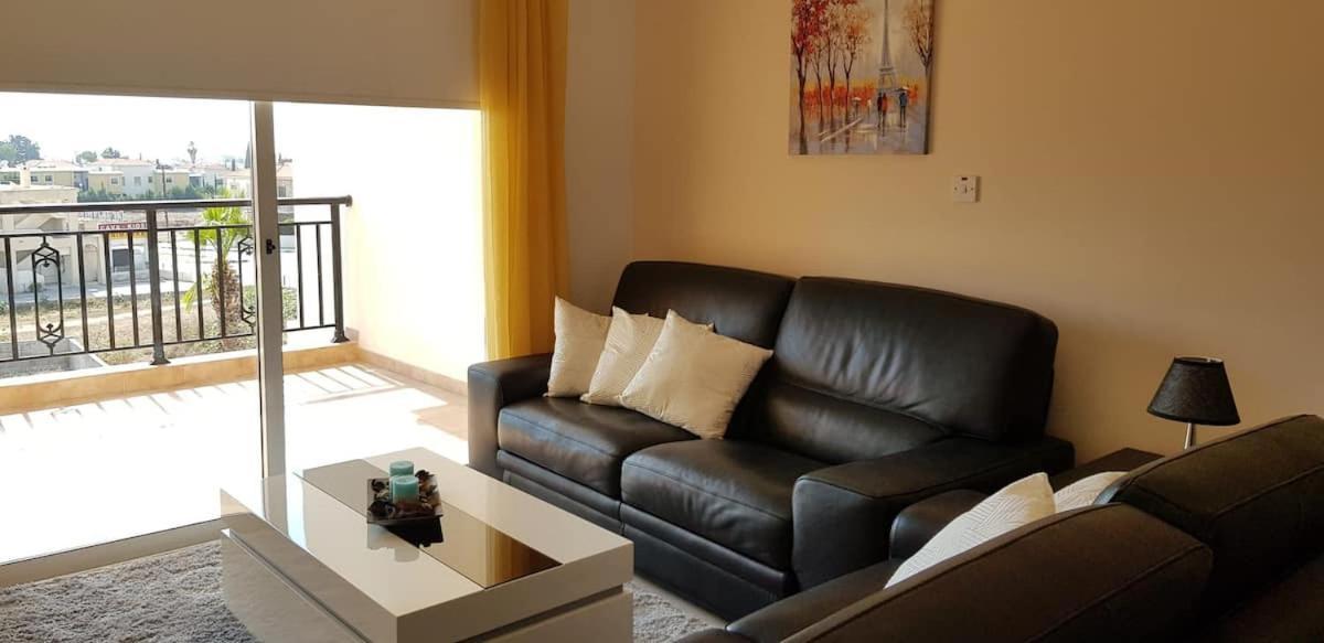 Petras Cozy Nest, 1-Bedroom Apt., Paphos-Universal المظهر الخارجي الصورة